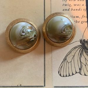 Vintage Gold Tone & Green/White Marble Clip in Earrings Fashion Costume Jewelry